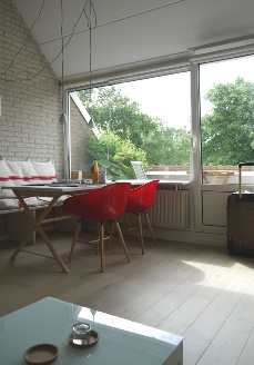 click here for pics from inside